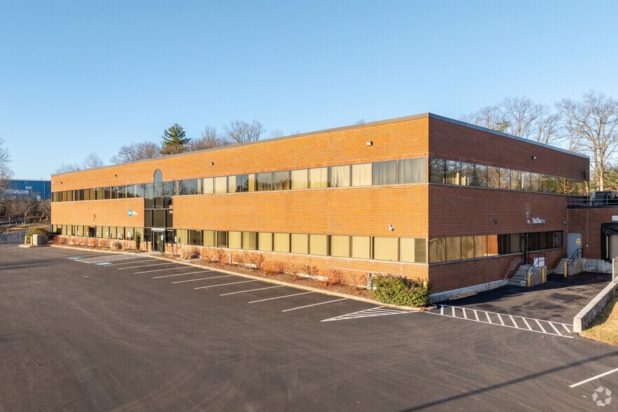 More Photos Of 25 Birch St, Milford Unknown For Lease