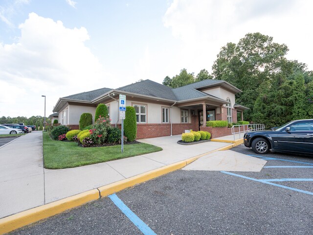 More Photos Of 1051-1103 W Sherman Ave, Vineland Medical For Lease