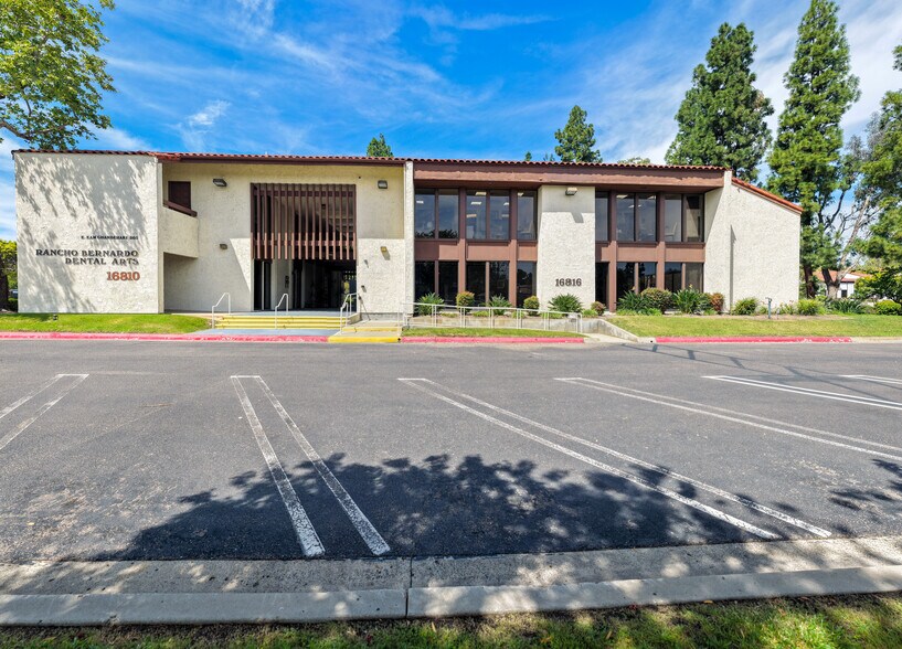 Primary Photo Of 16810-16816 Bernardo Center Dr, San Diego Medical For Lease