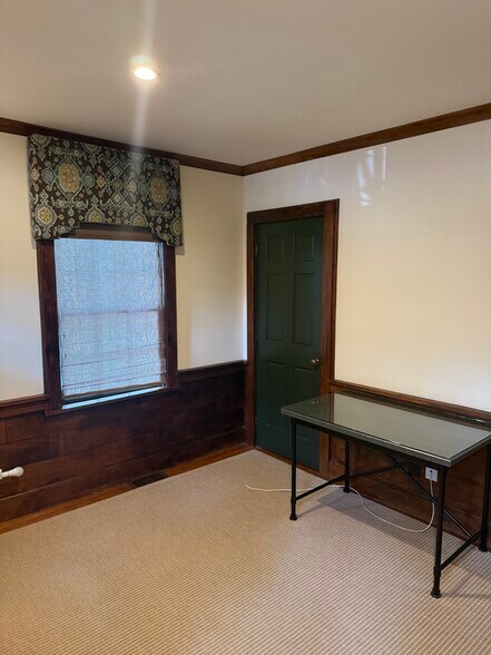 More Photos Of 1991 Rockledge Rd NE, Atlanta Office For Sale