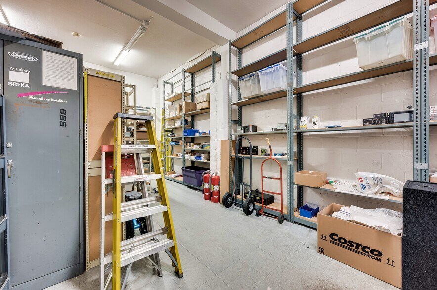 More Photos Of 15315 1st Ave S, Burien Auto Repair For Sale