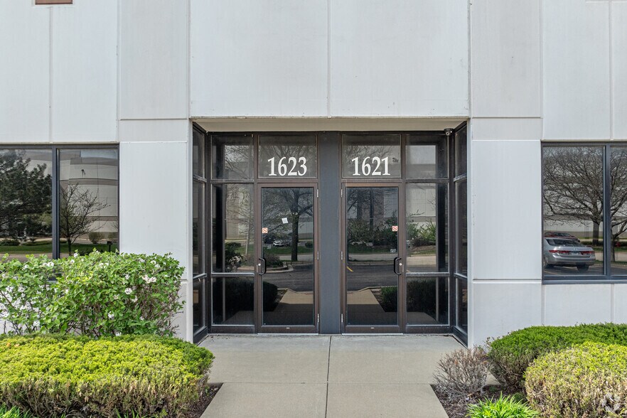 More Photos Of 1601-1627 Rock Creek Blvd, Joliet Distribution For Sale