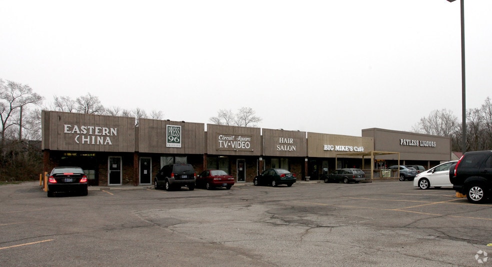 More Photos Of 9613 N College Ave, Indianapolis Unknown For Lease
