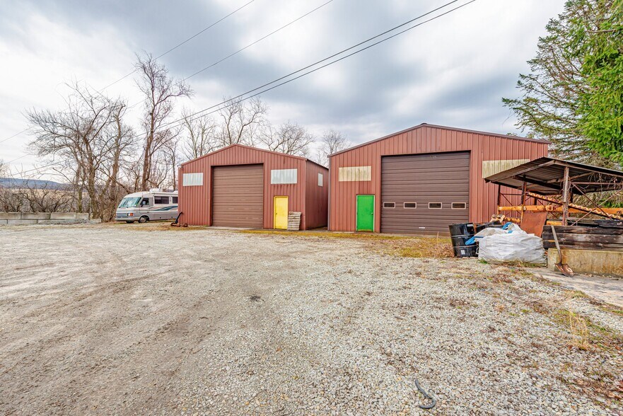 More Photos Of 175 Mount Joy Rd, Mount Pleasant Industrial For Sale