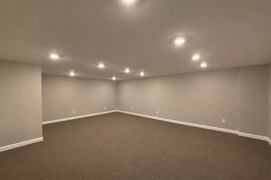 More Photos Of 93 Miller Dr, Jackson Warehouse For Sale