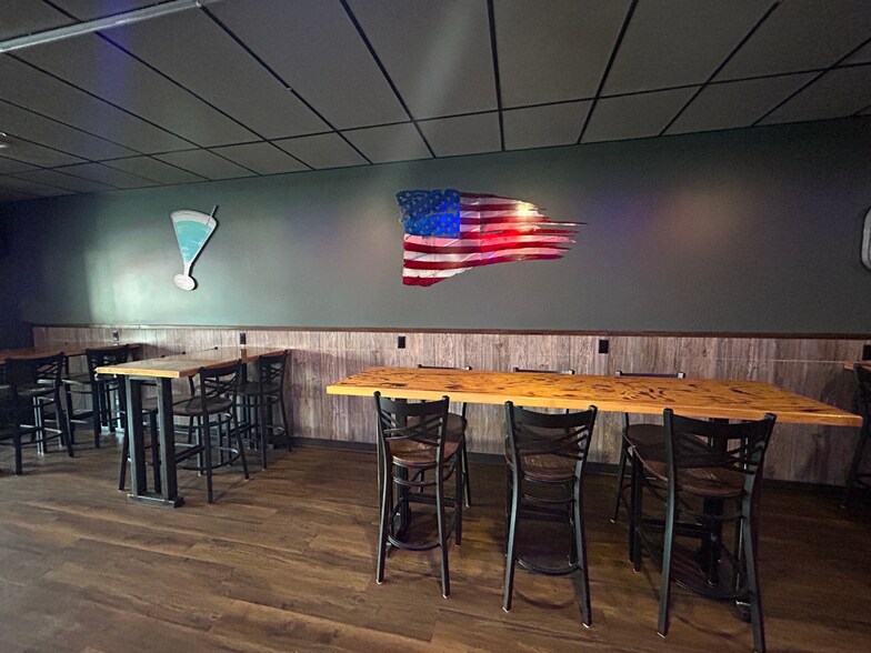 More Photos Of 1117 Ludington St, Escanaba Storefront Retail Residential For Sale