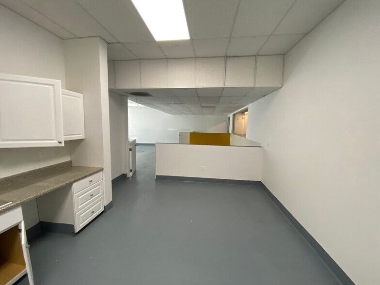 More Photos Of 1243 S Olive St, Los Angeles Apartments For Lease