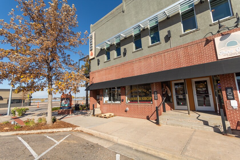 More Photos Of 201-205 4th St, Windsor Storefront Retail Office For Lease