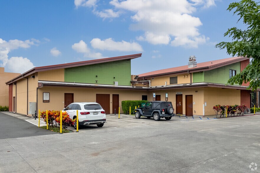 More Photos Of 143 Hekili St, Kailua Storefront For Lease