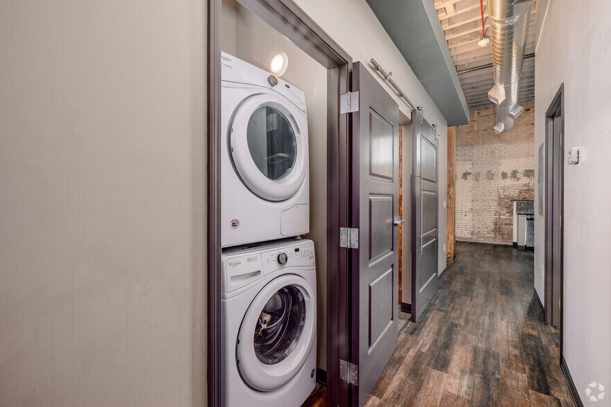 More Photos Of 619 E William St, Wichita Apartments For Sale