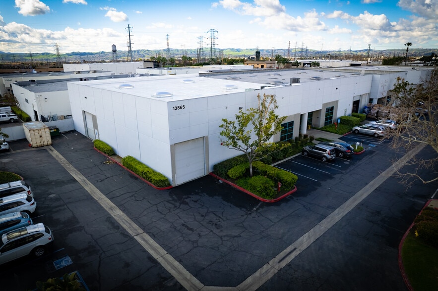 Primary Photo Of 13865 Magnolia Ave, Chino Warehouse For Lease