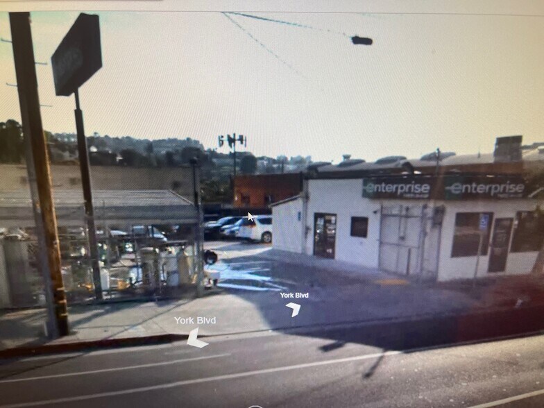 More Photos Of 4442 York Blvd, Los Angeles Auto Dealership For Lease