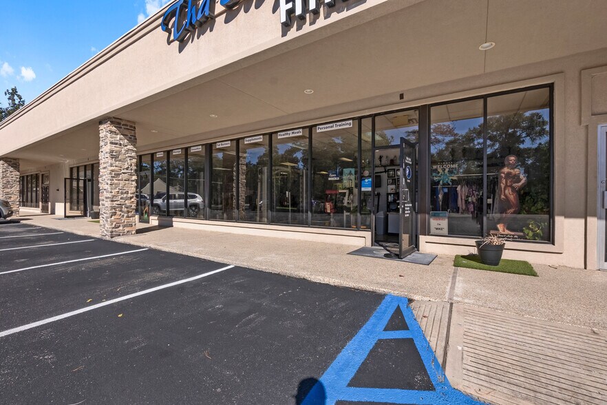 More Photos Of 118 Shenandoah Dr, The Woodlands Unknown For Lease