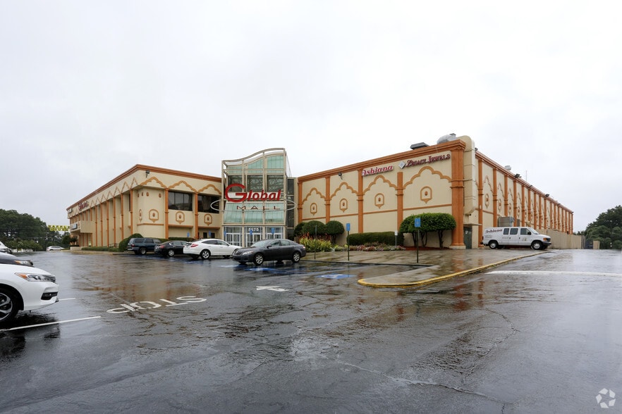 More Photos Of 5675 Jimmy Carter Blvd, Norcross Restaurant For Lease