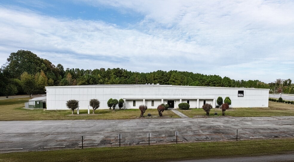 Primary Photo Of 204 W Industry Dr, Oxford Warehouse For Sale