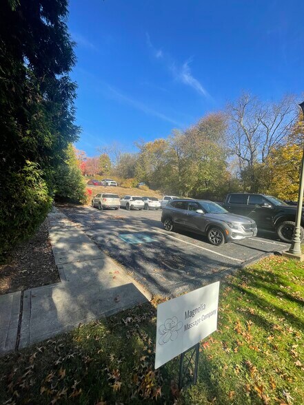 More Photos Of 995 Beaver Grade Rd, Coraopolis Medical For Lease