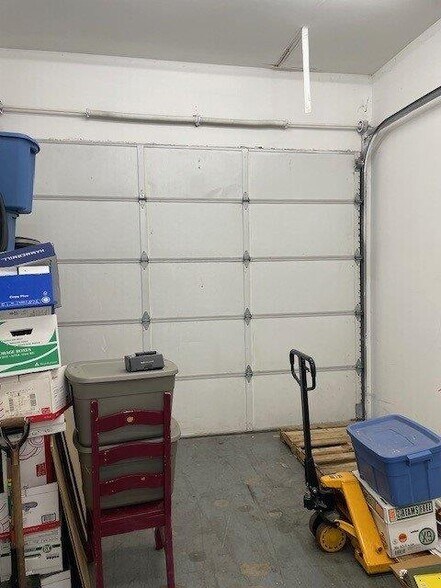 More Photos Of 8858-8898 Louisiana St, Merrillville Light Distribution For Lease