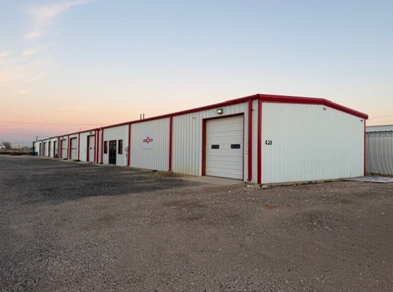 More Photos Of 420 Meadow Ave, Odessa Warehouse For Sale
