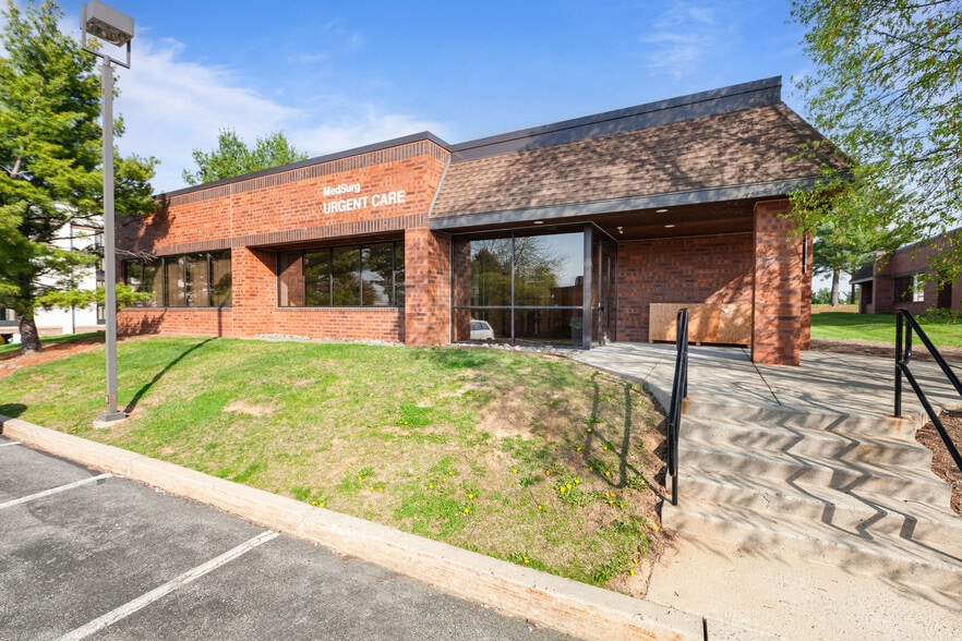 More Photos Of 1025 Berkshire Blvd, Wyomissing Medical For Lease