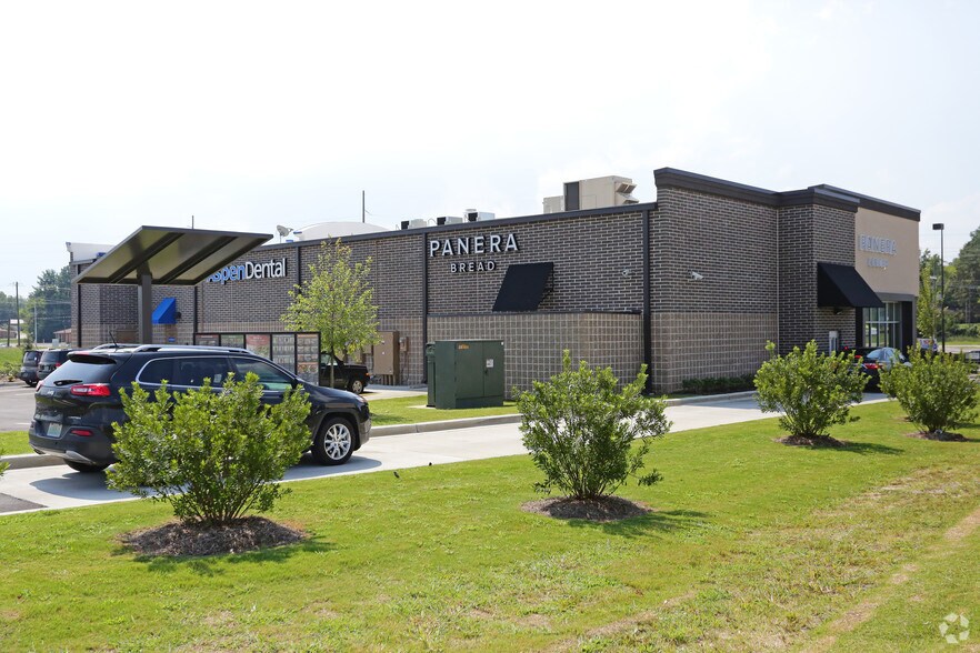 More Photos Of 508 E Meighan Blvd, Gadsden Freestanding For Lease