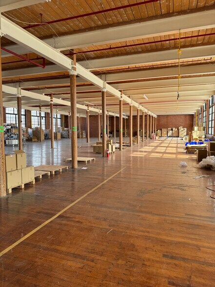More Photos Of 1 Oak Hill Rd, Fitchburg Industrial For Sale