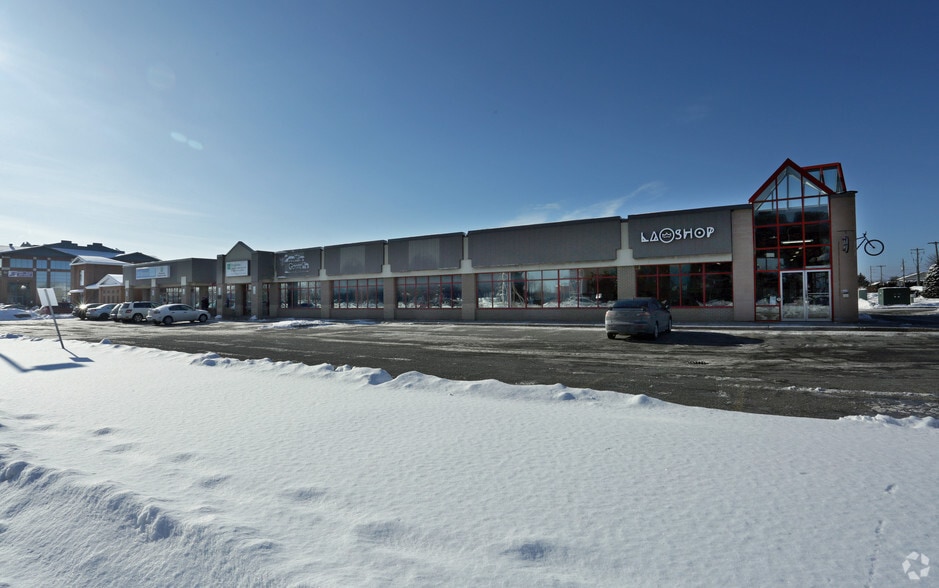 Primary Photo Of 139 Boul de l'Hôpital, Gatineau General Retail For Sale