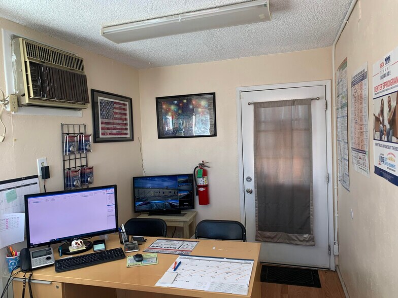 More Photos Of 1639 N Guam St, Ridgecrest Self Storage For Sale