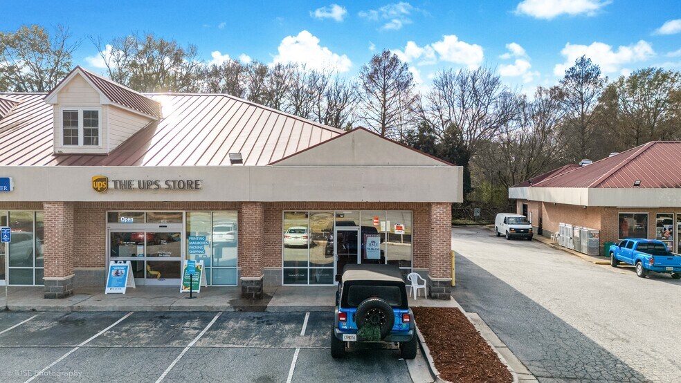 More Photos Of 11242 Cumming Hwy, Canton Unknown For Lease