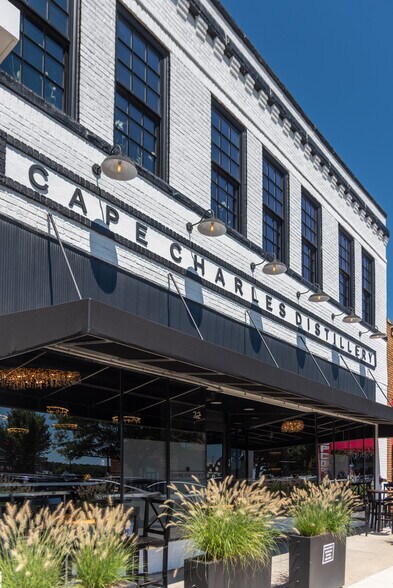 More Photos Of 225 Mason Ave, Cape Charles Storefront For Sale