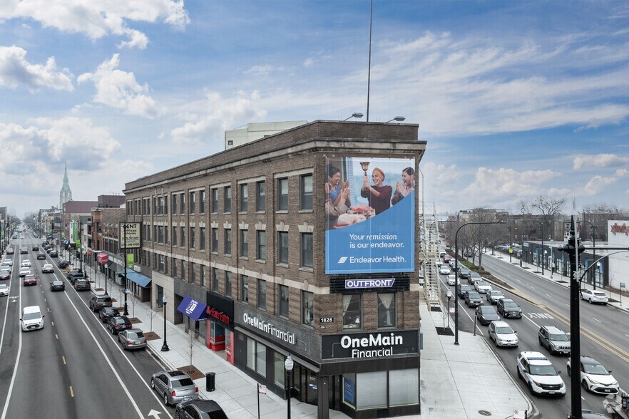More Photos Of 3166 N Lincoln Ave, Chicago Apartments For Lease