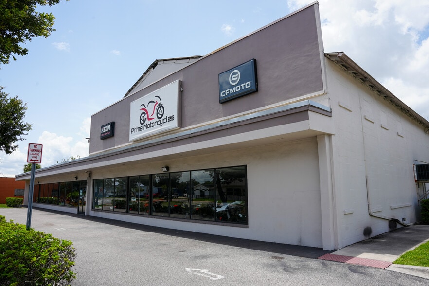Primary Photo Of 1100 S French Ave, Sanford Freestanding For Lease