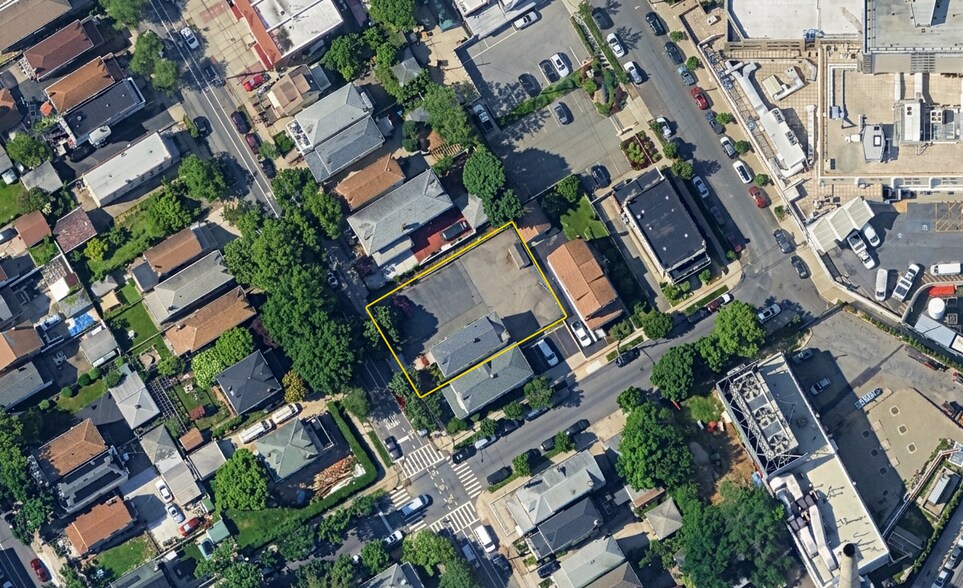 More Photos Of 1602 Hering Ave, Bronx Medical For Sale