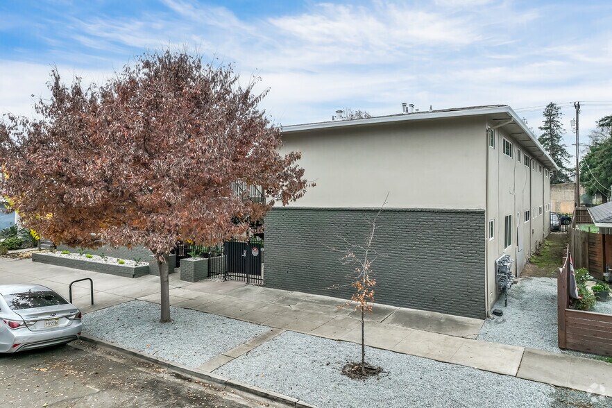 More Photos Of 3130-3132 3rd Ave, Sacramento Apartments For Sale