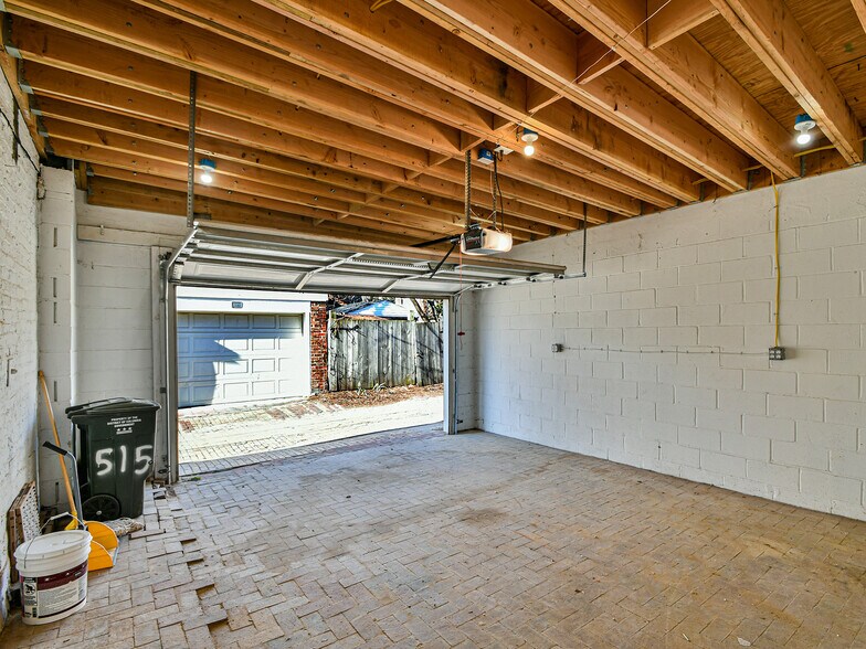 More Photos Of 515 11th St SE, Washington Storefront Retail Office For Sale