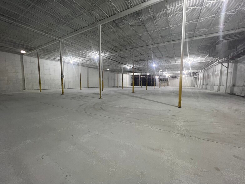 More Photos Of 1801 Bradford Ave, Leesburg Refrigeration Cold Storage For Lease