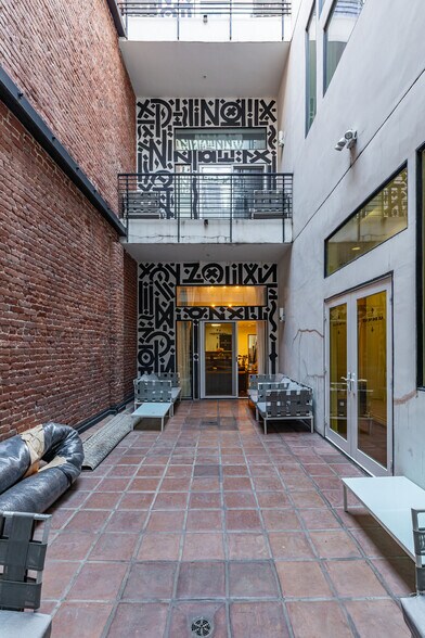 More Photos Of 735 S Broadway, Los Angeles Storefront For Sale