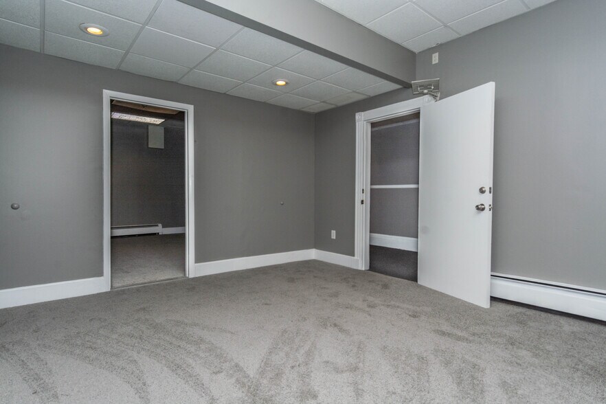 More Photos Of 115 W Mulberry St, Baltimore Office Residential For Sale