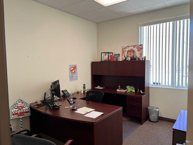 More Photos Of 5096 W Post Rd, Las Vegas Office Residential For Sale