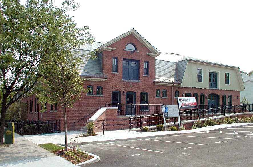 More Photos Of 235-237 Cypress St, Brookline Medical For Lease