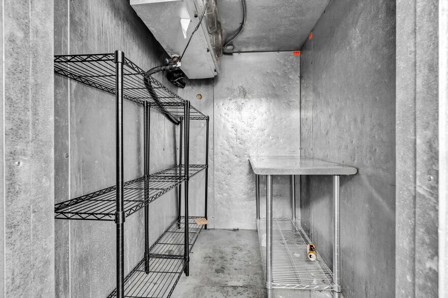 More Photos Of 2300 W Kentucky St, Louisville Storefront Retail Residential For Sale