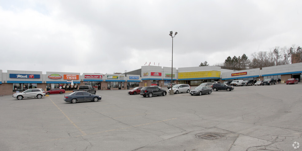 Primary Photo Of 164-190 Holland St W, Bradford General Retail For Lease