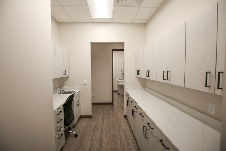 More Photos Of 3242 Preston Rd, Plano Medical For Lease