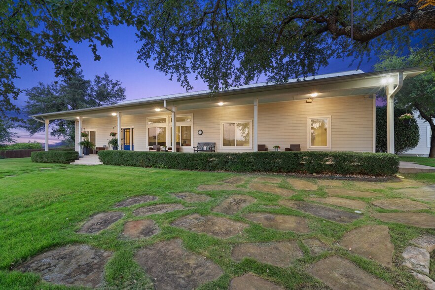 More Photos Of 4607 R O Dr, Spicewood Lodge Meeting Hall For Sale