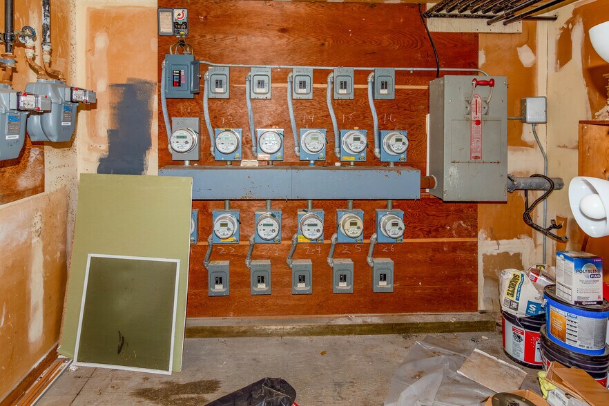 More Photos Of 1214 Walker Ave, Baltimore Apartments For Sale