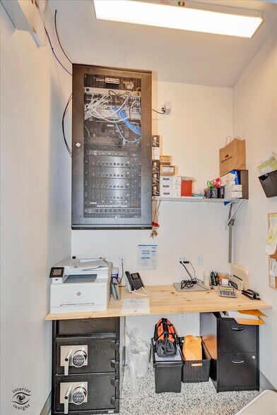 More Photos Of 140 Washington Sq, Washington General Retail For Sale