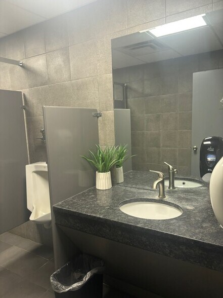 More Photos Of 3861-3870 West Rd, Cortland Auto Dealership For Sale