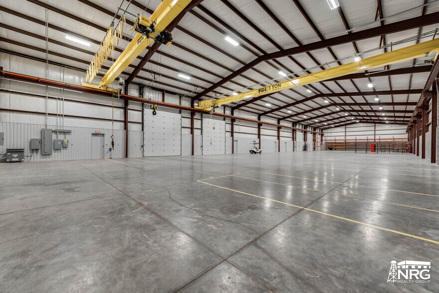 More Photos Of 10911 W County Road 47, Midland Warehouse For Lease