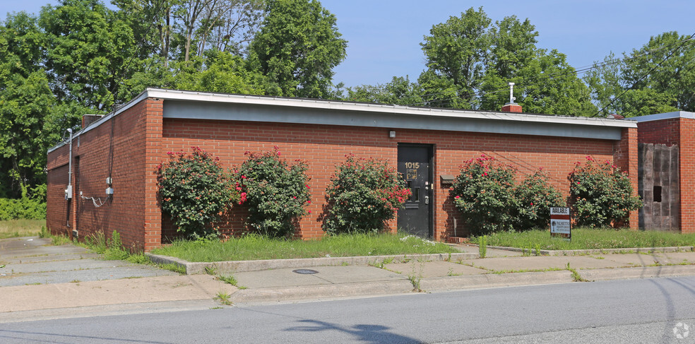 Primary Photo Of 1015 Huffman St, Greensboro Warehouse For Sale