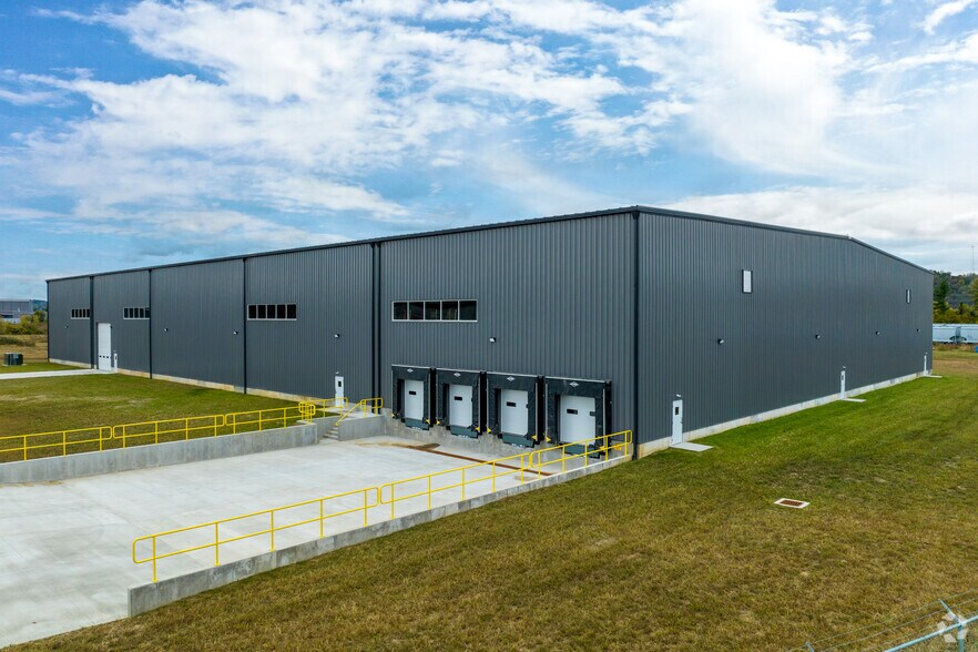 More Photos Of 340 Commerce Drive, South Point Warehouse For Lease