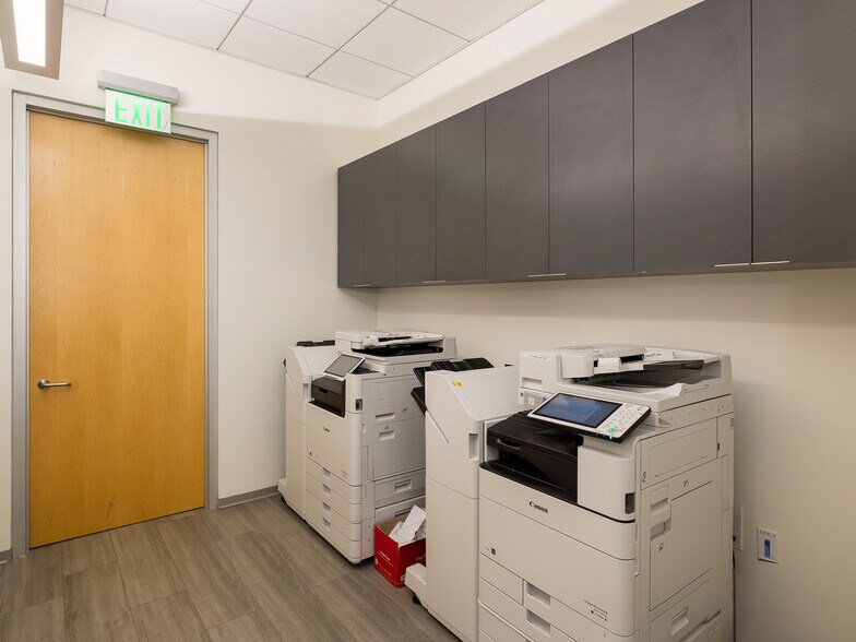 More Photos Of 2151 E Grand Ave, El Segundo Office For Lease